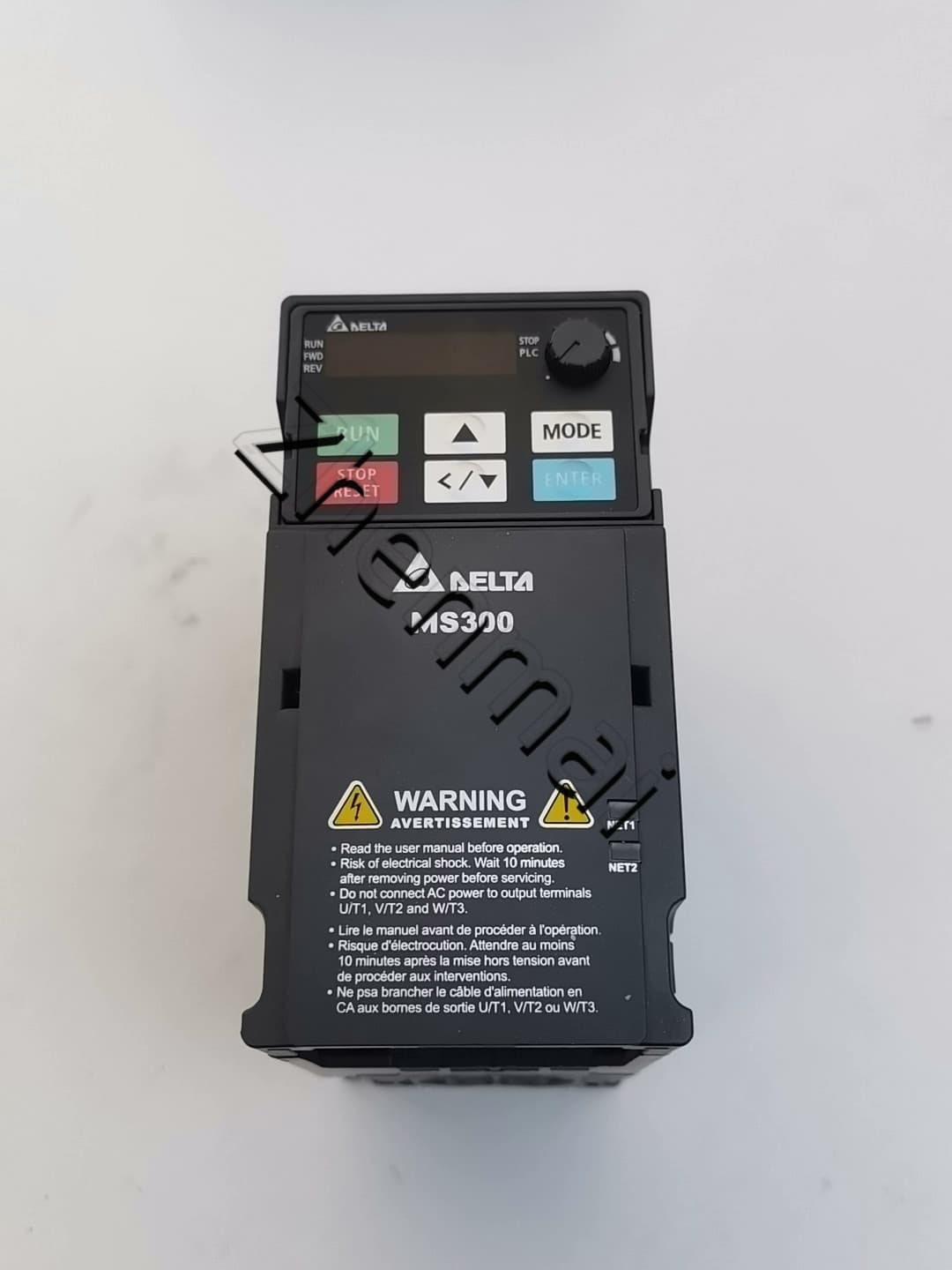 100% tout nouveau original et véritable Delta 380V 1.5KW VFD4A2MS43ANSAA convertisseurs de fréquence entraînement servomoteur
