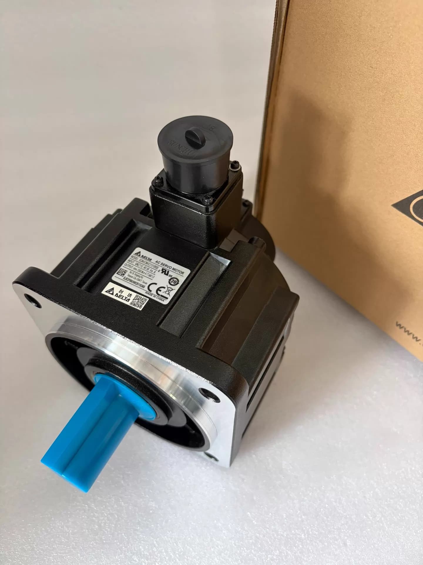 Convertisseur de fréquence Delta ECM-E3M-E21310RSE, 100% neuf, original et authentique, servomoteur d'entraînement