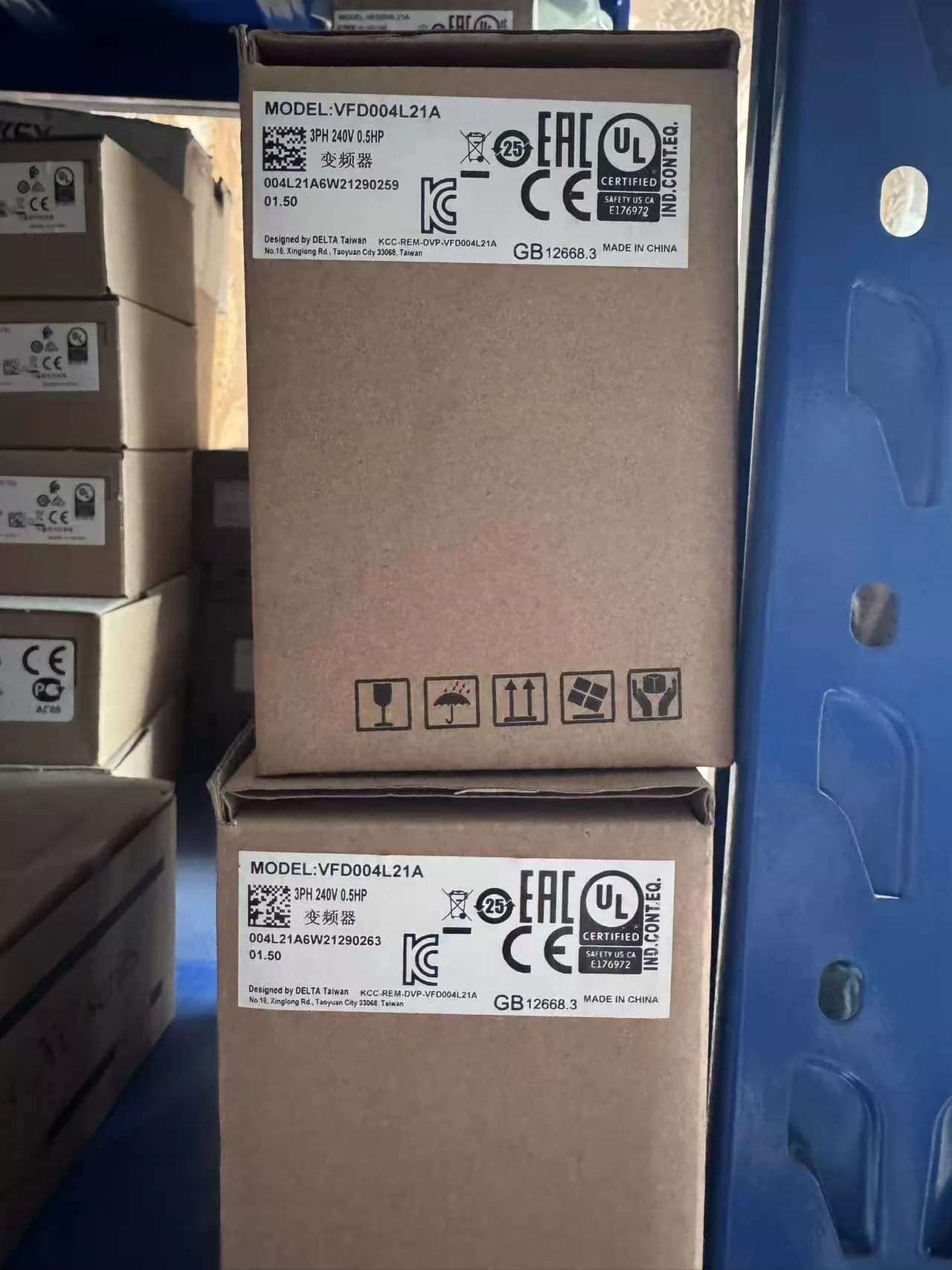 Convertisseur de fréquence Delta VFD004EL21A, 100% neuf, original et authentique, servomoteur d'entraînement