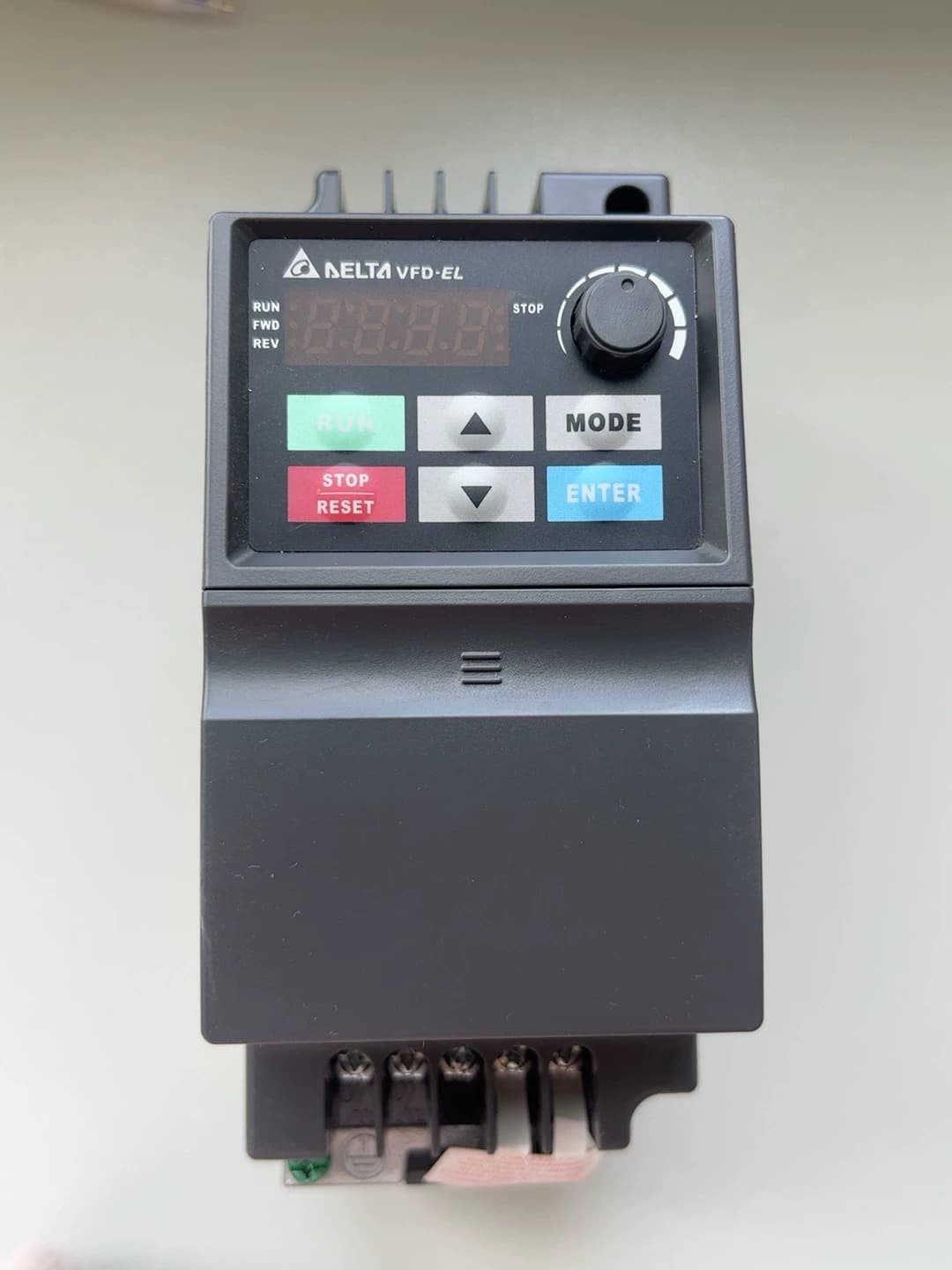 Delta VFD007EL21A – convertisseur de fréquence, servomoteur d'entraînement, original et authentique, 100% neuf