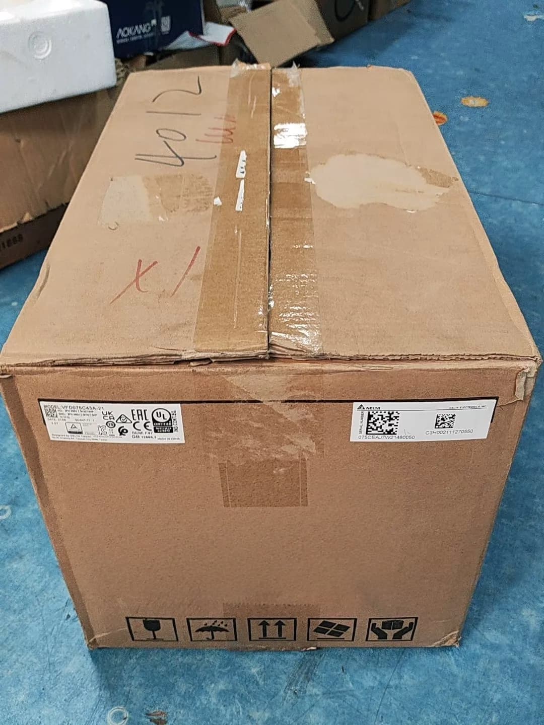 Convertisseur de fréquence Delta VFD075C43A-21, 100% neuf, original et authentique, servomoteur d'entraînement