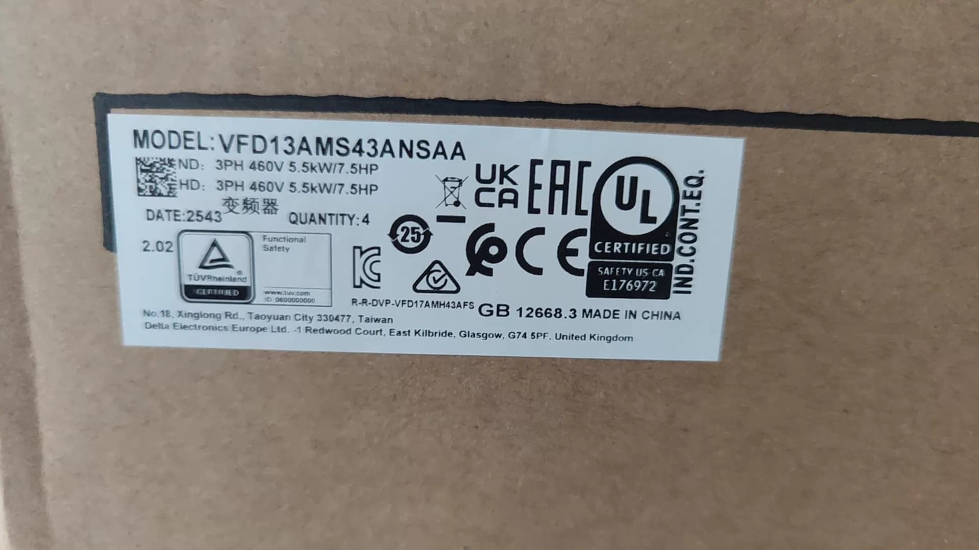 Delta VFD13AMH43ANSAA 5,5 kw, convertisseur de fréquence, servomoteur d'entraînement, 100% neuf, original et authentique