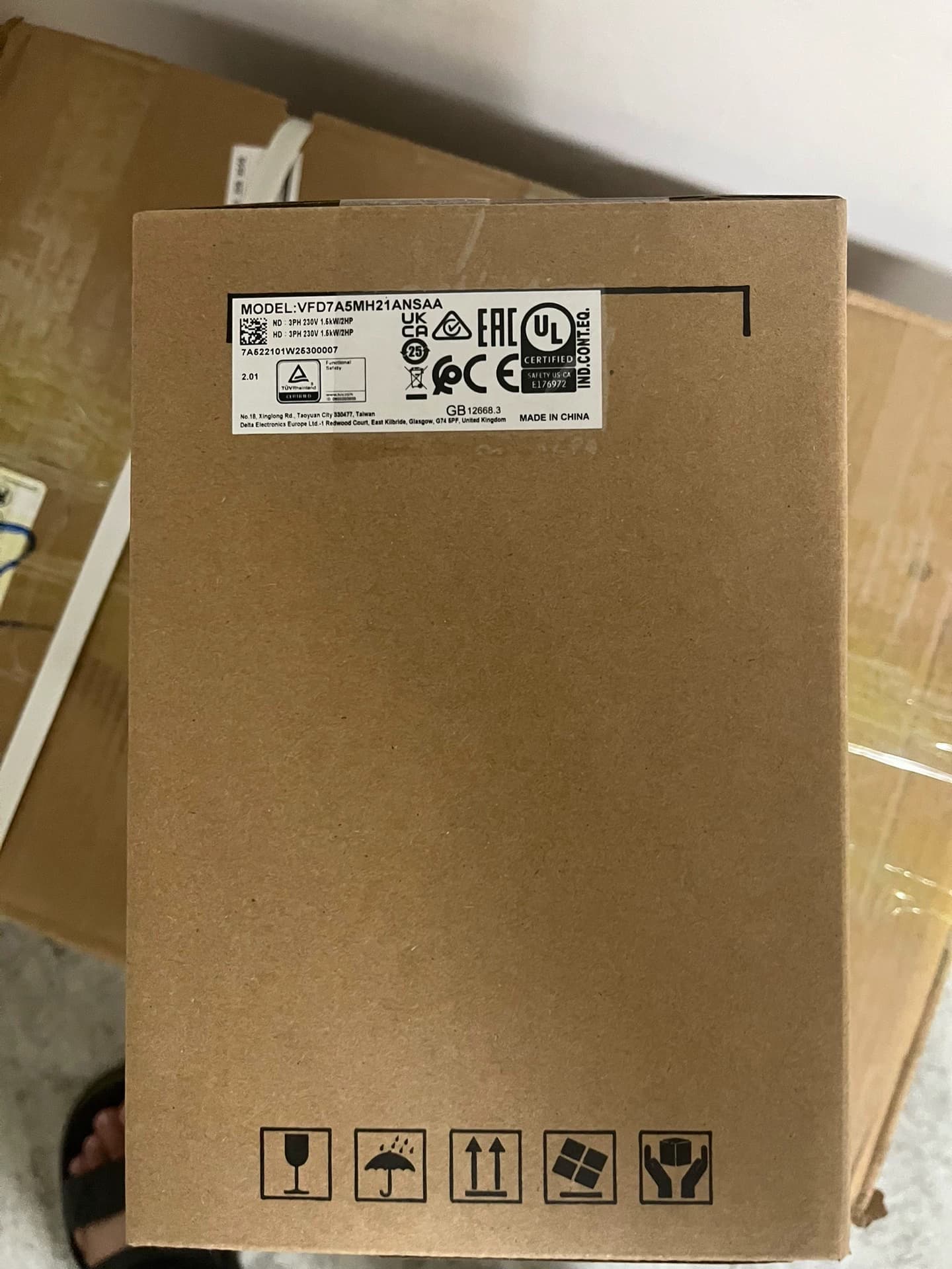 100% tout neuf original et authentique Delta VFD7A5MH21ANSAA 1.5KW 220V convertisseurs de fréquence entraînement servomoteur