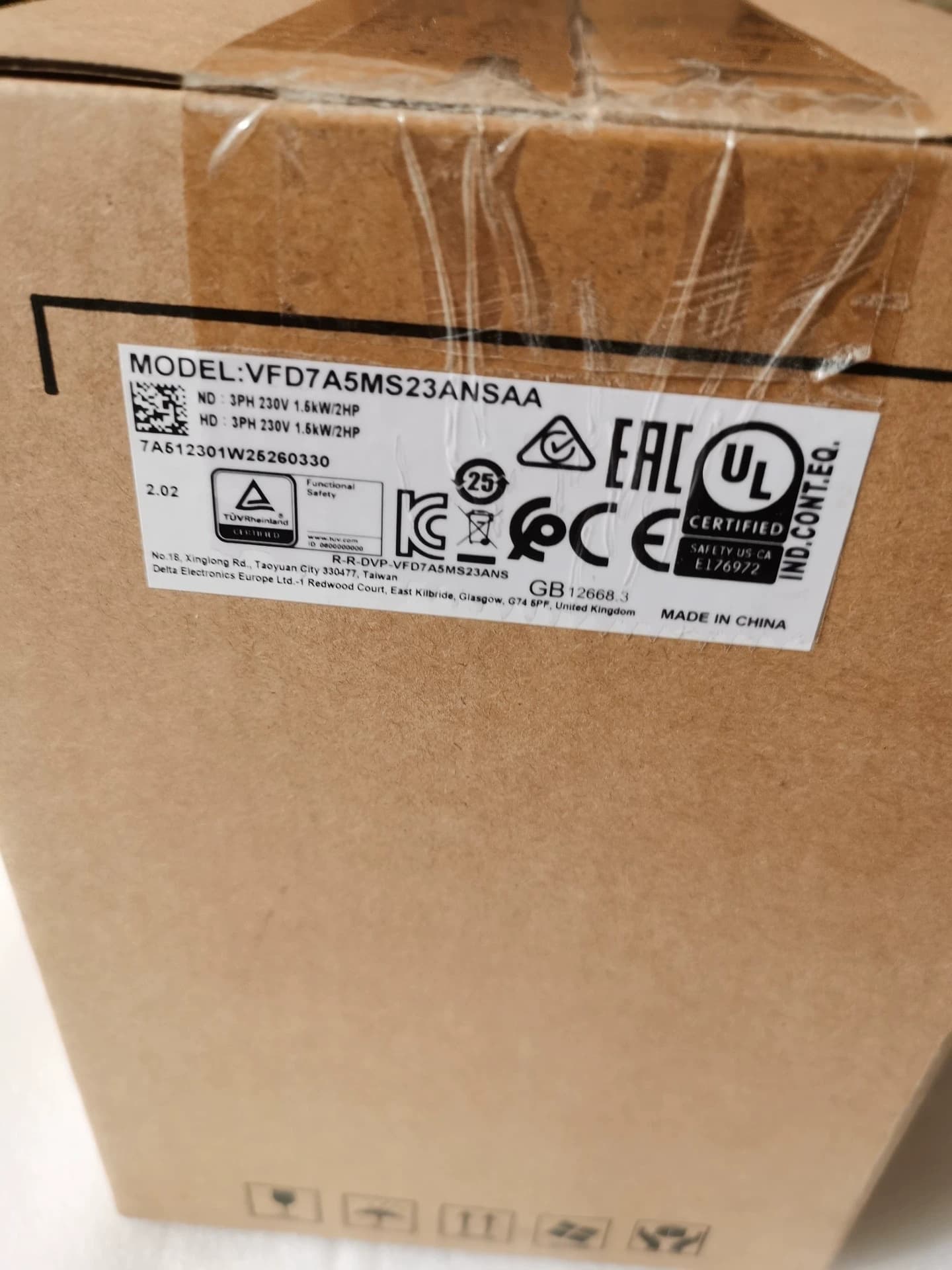 100% tout neuf original et authentique Delta VFD7A5MS23ANSAA 1.5KW triphasé 220V convertisseurs de fréquence entraînement servomoteur
