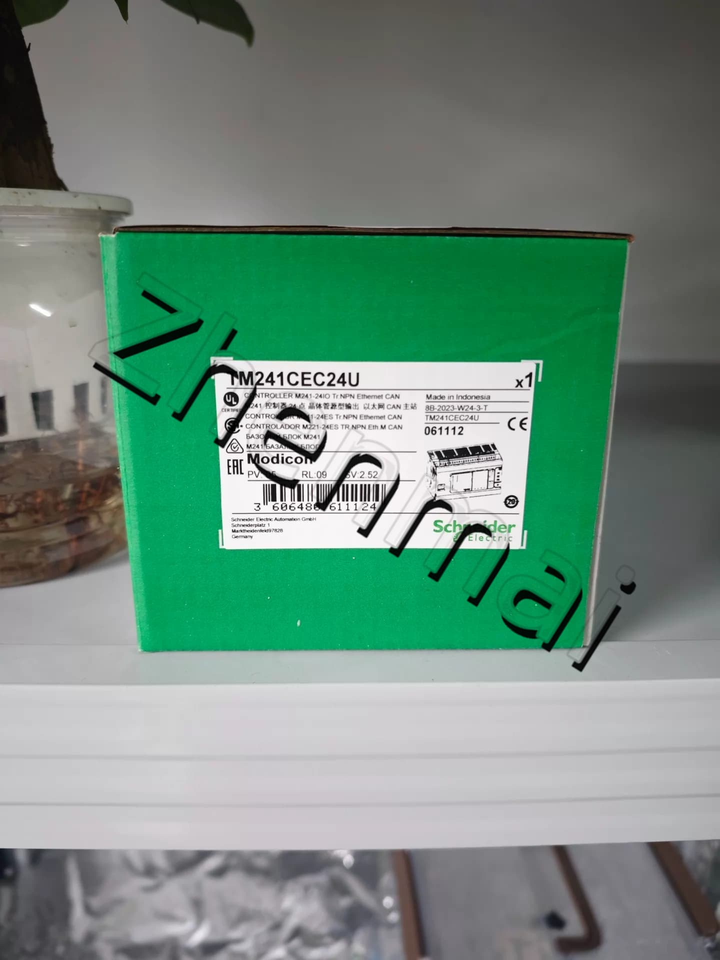 100% tout neuf, original et authentique Schneider TM241CEC24U Convertisseurs de fréquence, disjoncteurs, contacteurs, dispositifs de protection