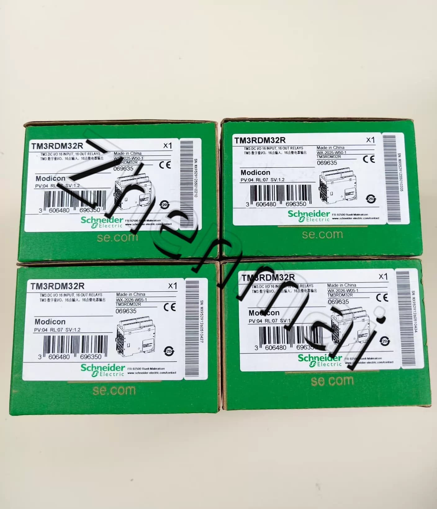 100% tout neuf, original et authentique Schneider TM3RDM32R Convertisseurs de fréquence, disjoncteurs, contacteurs, dispositifs de protection