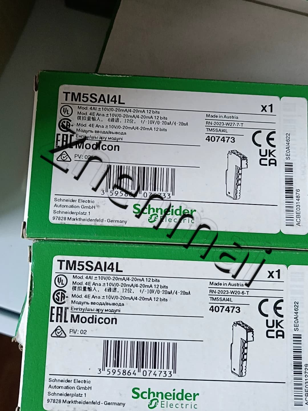 100% tout neuf, original et authentique Schneider TM5SAI4L Convertisseurs de fréquence, disjoncteurs, contacteurs, dispositifs de protection