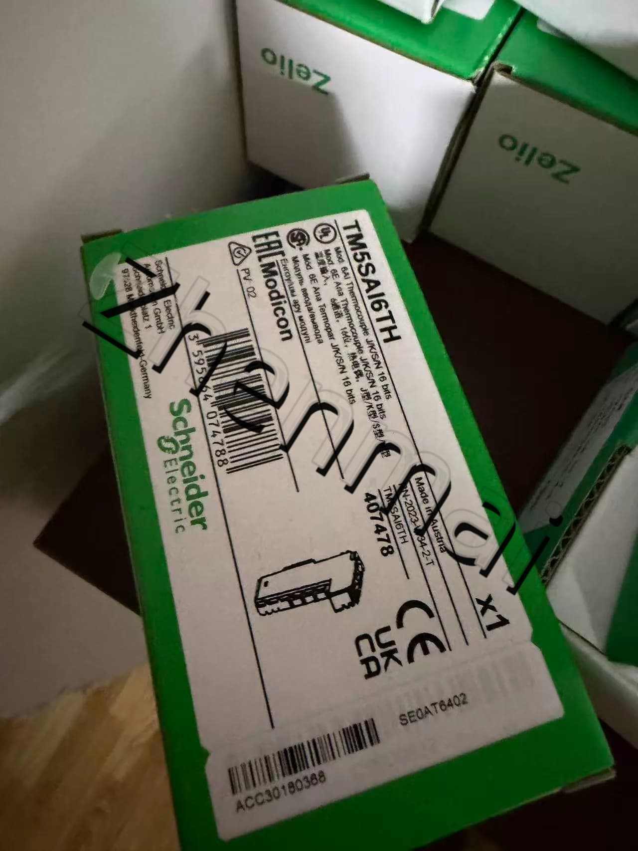 100% tout neuf, original et authentique Schneider TM5SAI6TH Convertisseurs de fréquence, disjoncteurs, contacteurs, dispositifs de protection
