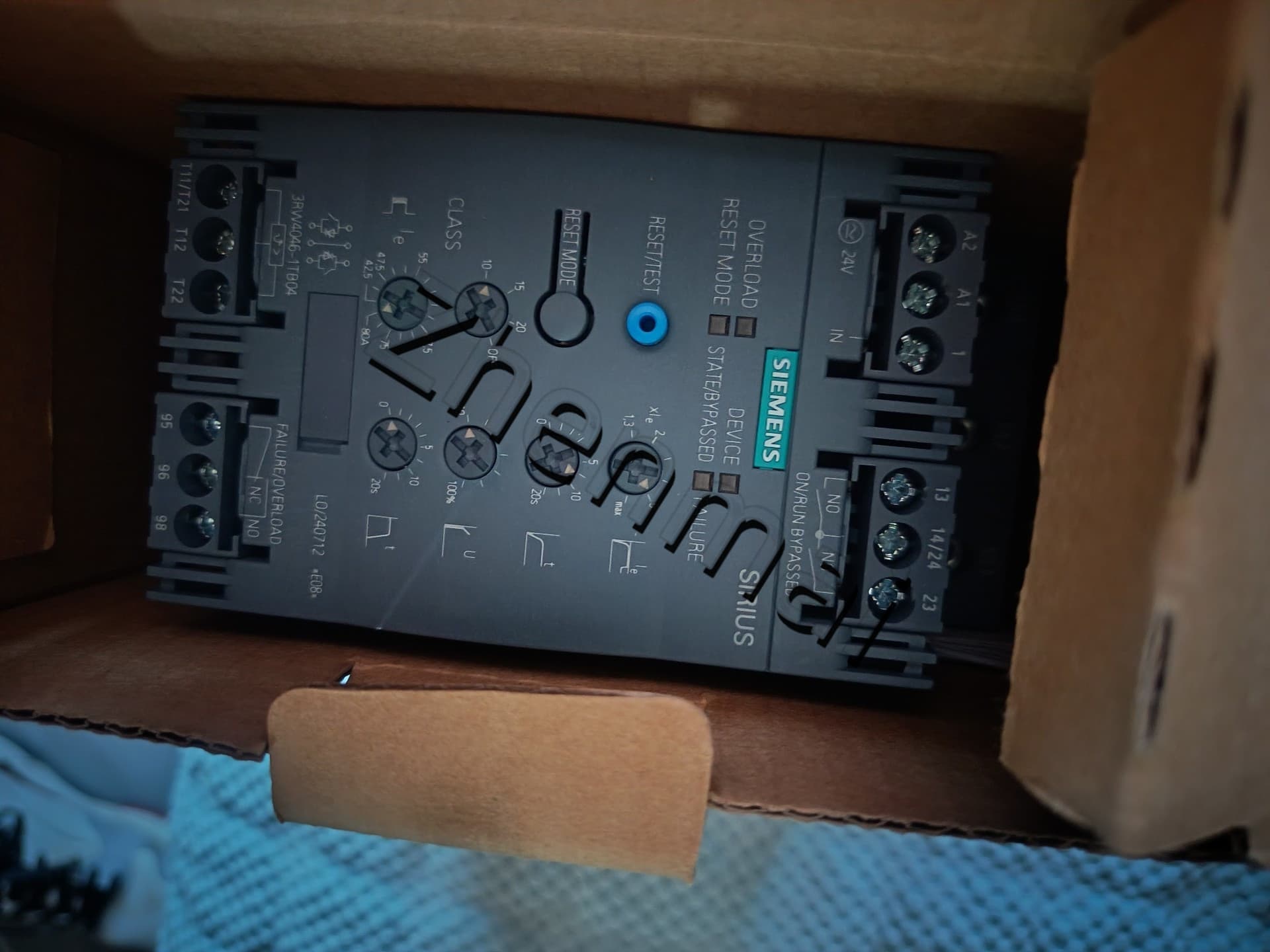 Démarreur progressif SIRIUS 3RW4046-1TB04 tout neuf, authentique et directement fabriqué en usine
