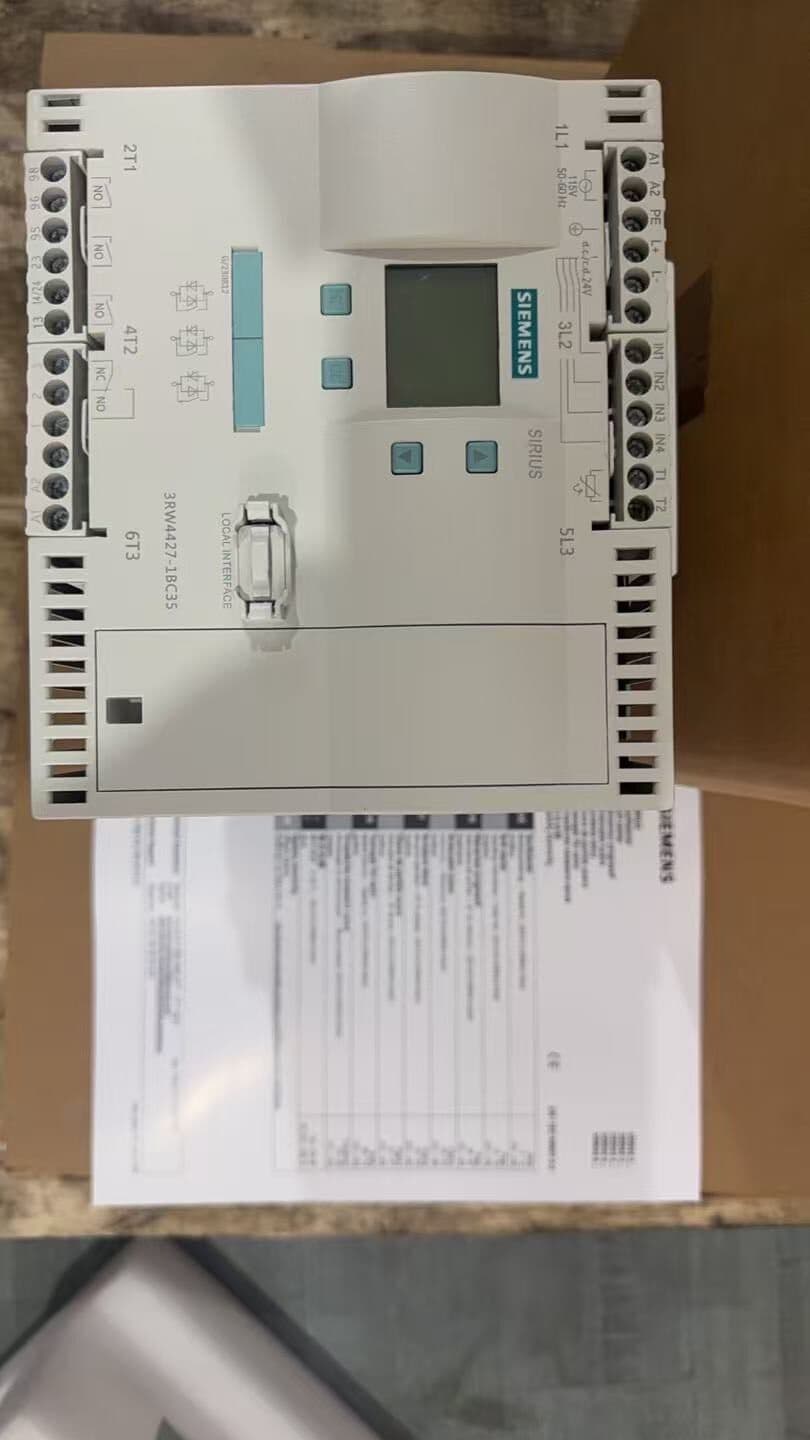 Démarreur logiciel SIRIUS 3RW4434-6BC44Soft Starter flambant neuf, authentique et directement fabriqué en usine