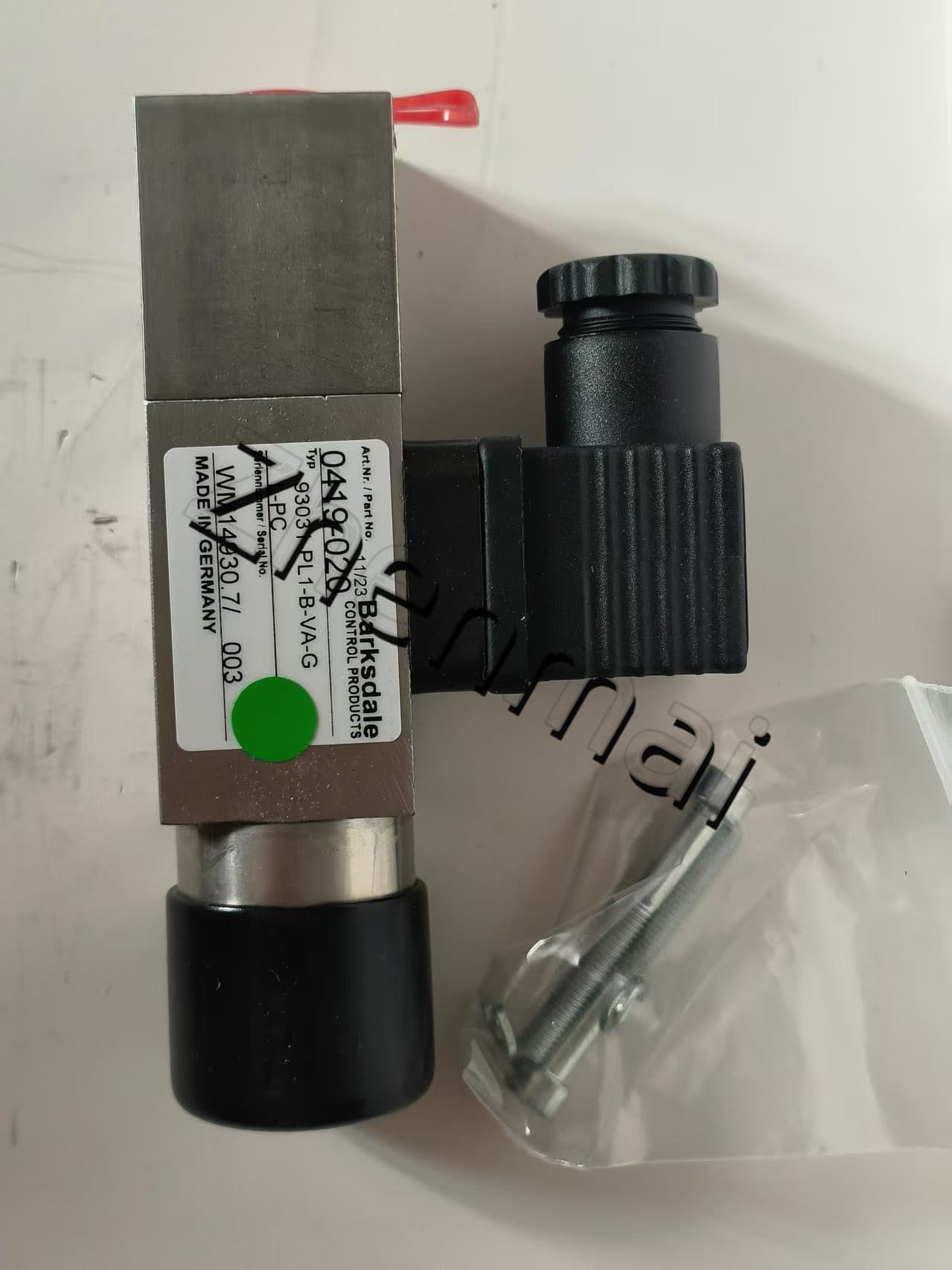 Tout nouveau capteur de pression d'origine Barksdale 0419-020 93031-PL1-B-VA-GL-PC interrupteur de niveau interrupteur de débit interrupteur de pression expédition rapide
