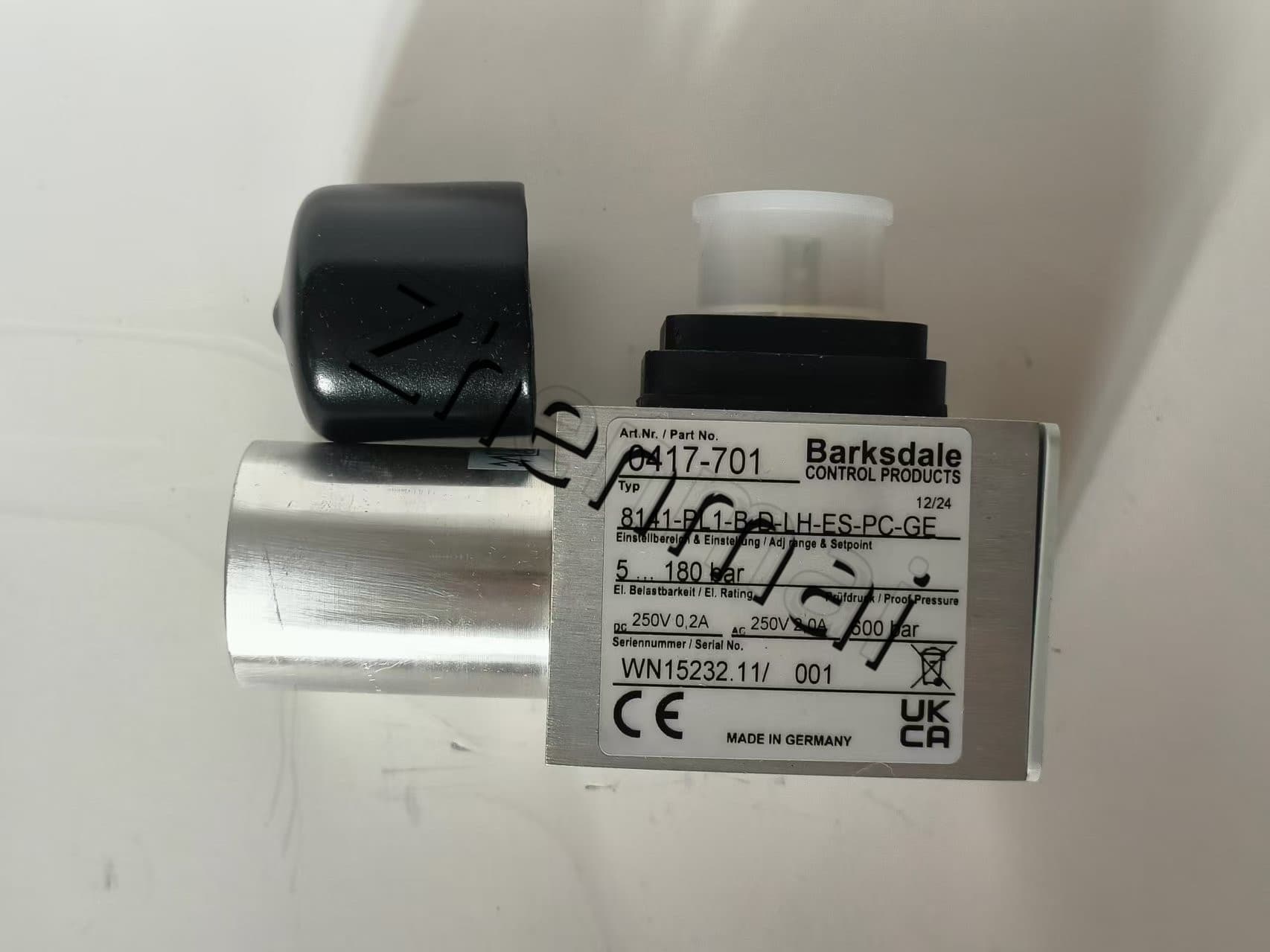 Tout nouveau capteur de pression d'origine Barksdale 8141-PL1-B-D-LH-ES-PC-GE354 0417-701 interrupteur de niveau interrupteur de débit interrupteur de pression expédition rapide