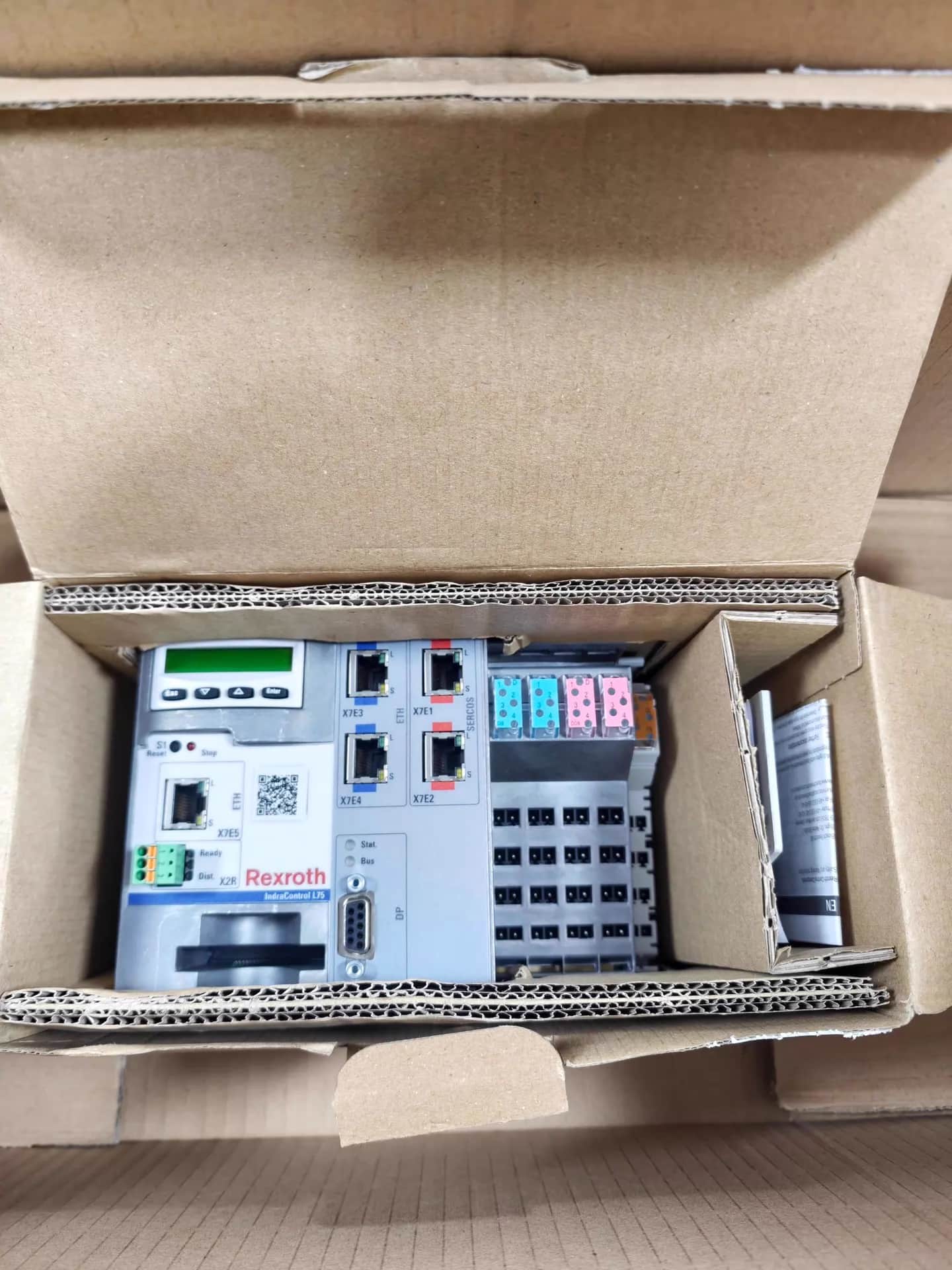 Tout nouveau servomoteur Bosch Rexroth d'origine CML75.1-3P-900-NA-NNNN-NW servomoteur expédition rapide