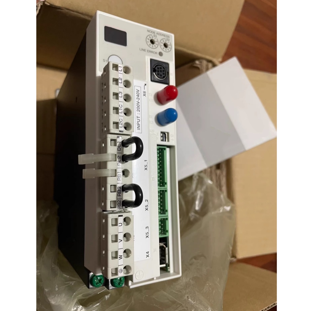 Tout nouveau servomoteur Bosch Rexroth d'origine DKC02.3-004-3-MGP-01VRS servomoteur expédition rapide