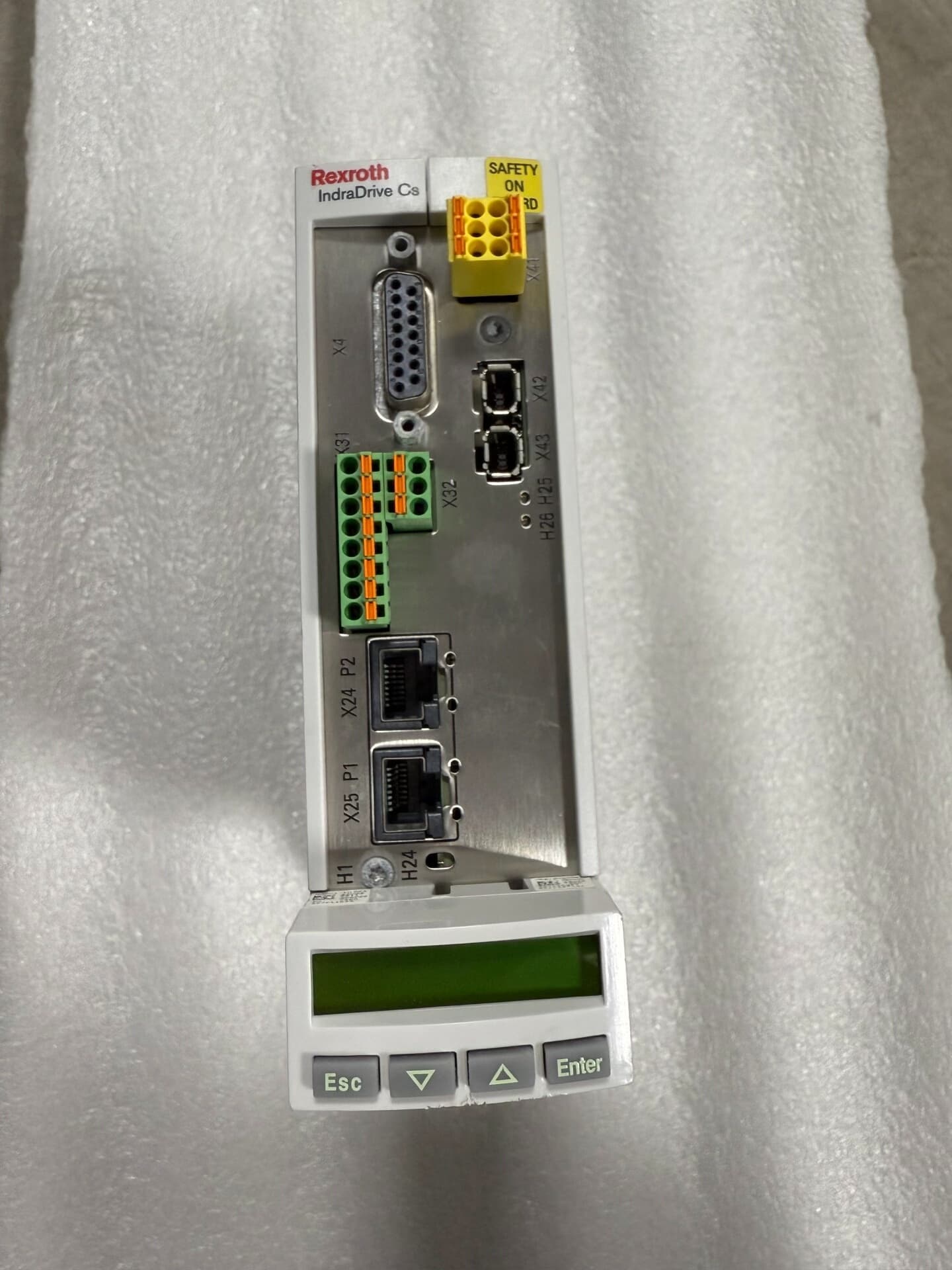 Tout nouveau servomoteur Bosch Rexroth d'origine HCS01.1E-W0005-A-03-B-ET-EC-NN-S5-NN-FW servomoteur expédition rapide