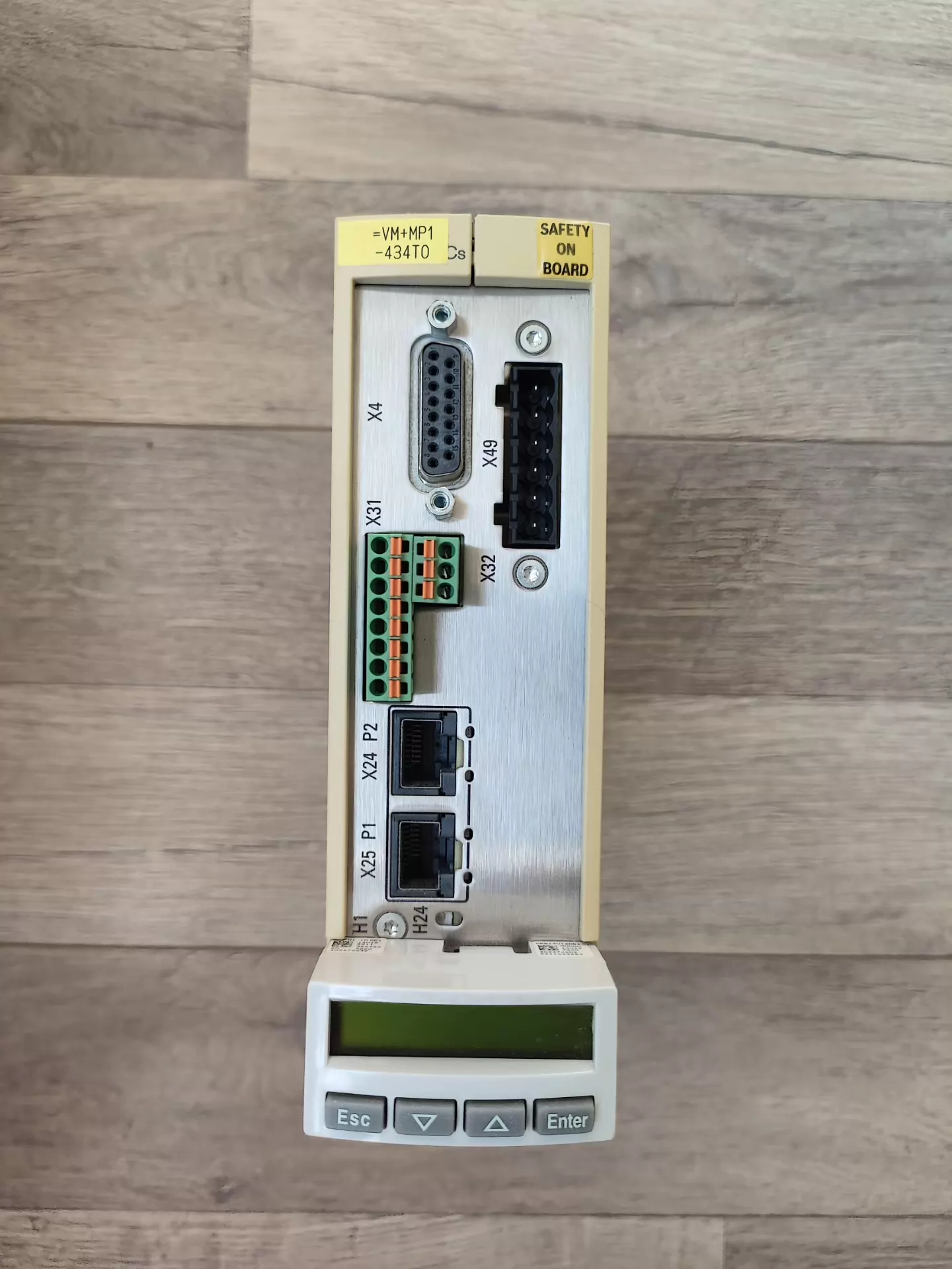 Tout nouveau servomoteur Bosch Rexroth d'origine HCS01.1E-W0009-A-02-B-ET-EC-NN-L4-NN-FW servomoteur expédition rapide