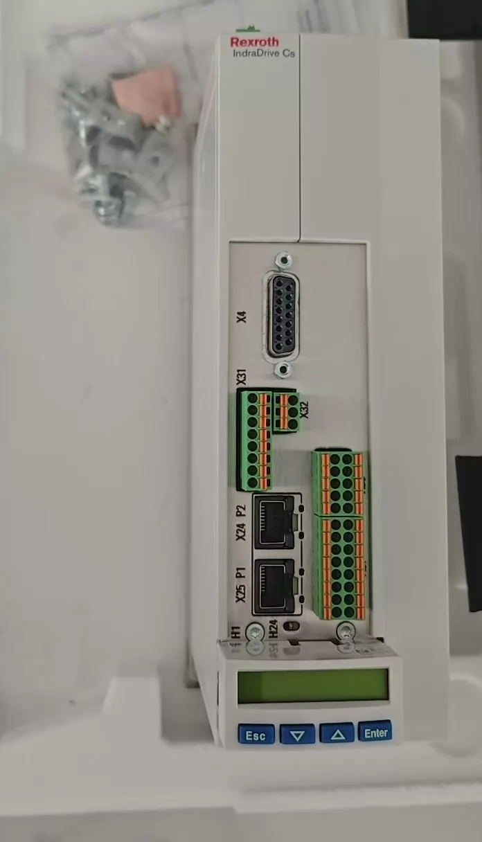 Tout nouveau servomoteur Bosch Rexroth d'origine HCS01.1E-W0028-A-03-A-ET-EC-DA-NN-NN-FW servomoteur expédition rapide