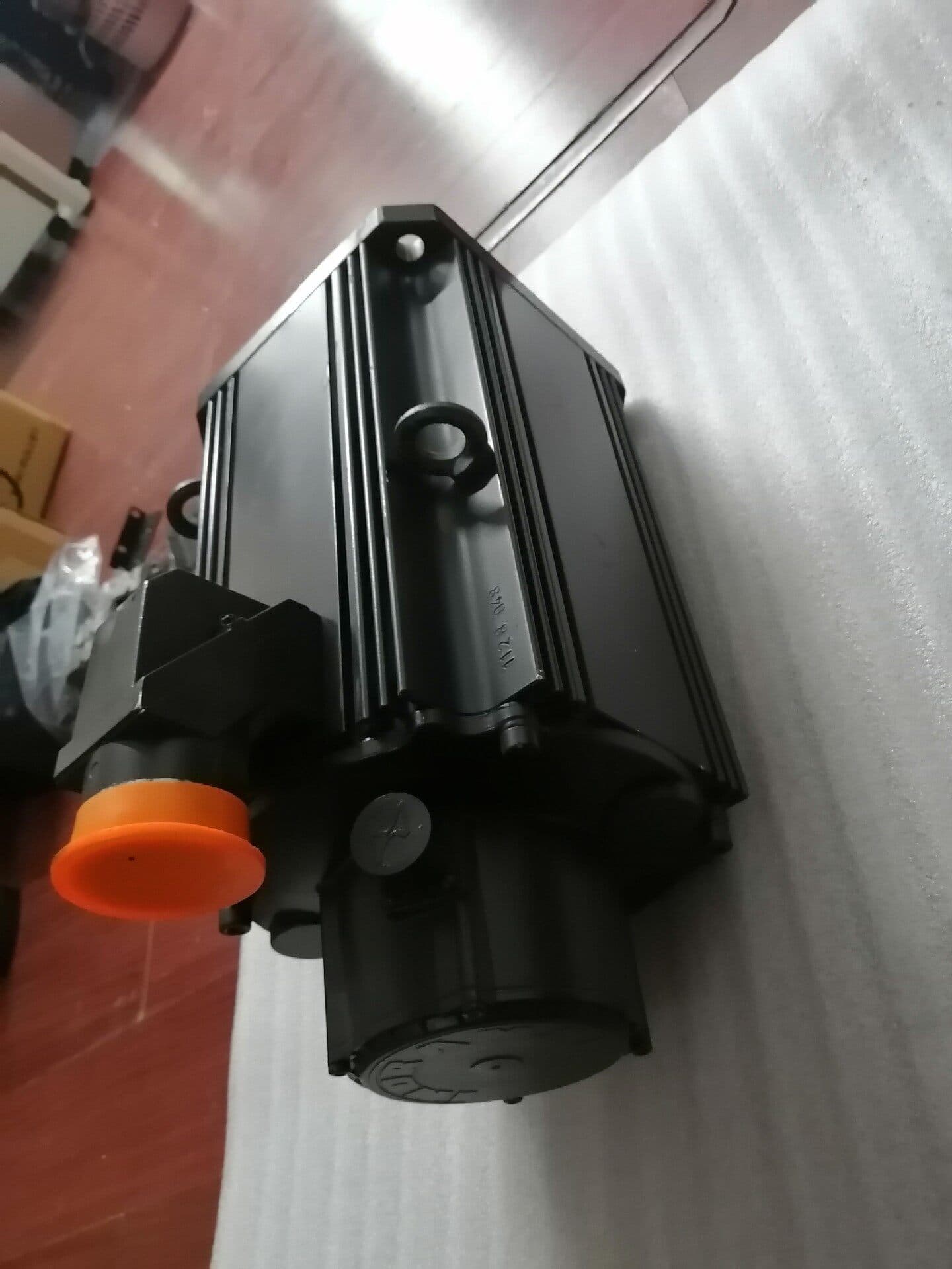 Tout nouveau servomoteur Bosch Rexroth Original MKD112B-048-KG2-BN servomoteur expédition rapide