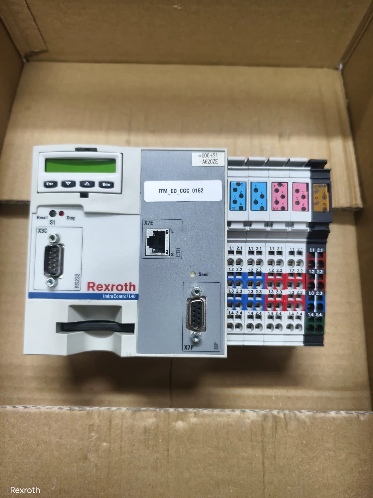 Tout nouveau servomoteur d'origine Bosch Rexroth PLC contrôleur PLC mobile CML40.2-NP-330-NA-NNNN servomoteur expédition rapide
