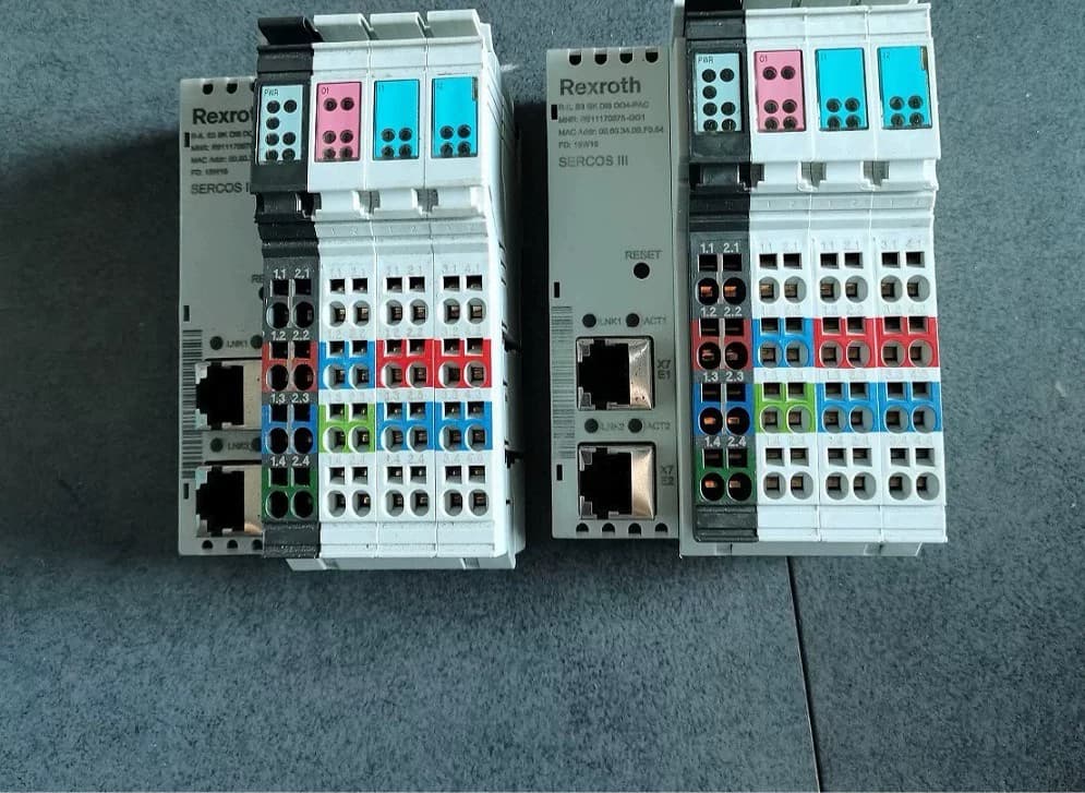 Tout nouveau servomoteur d'origine Bosch Rexroth PLC contrôleur PLC mobile R911170875 R-IL S3 BK DI8 DO4-PAC servomoteur expédition rapide