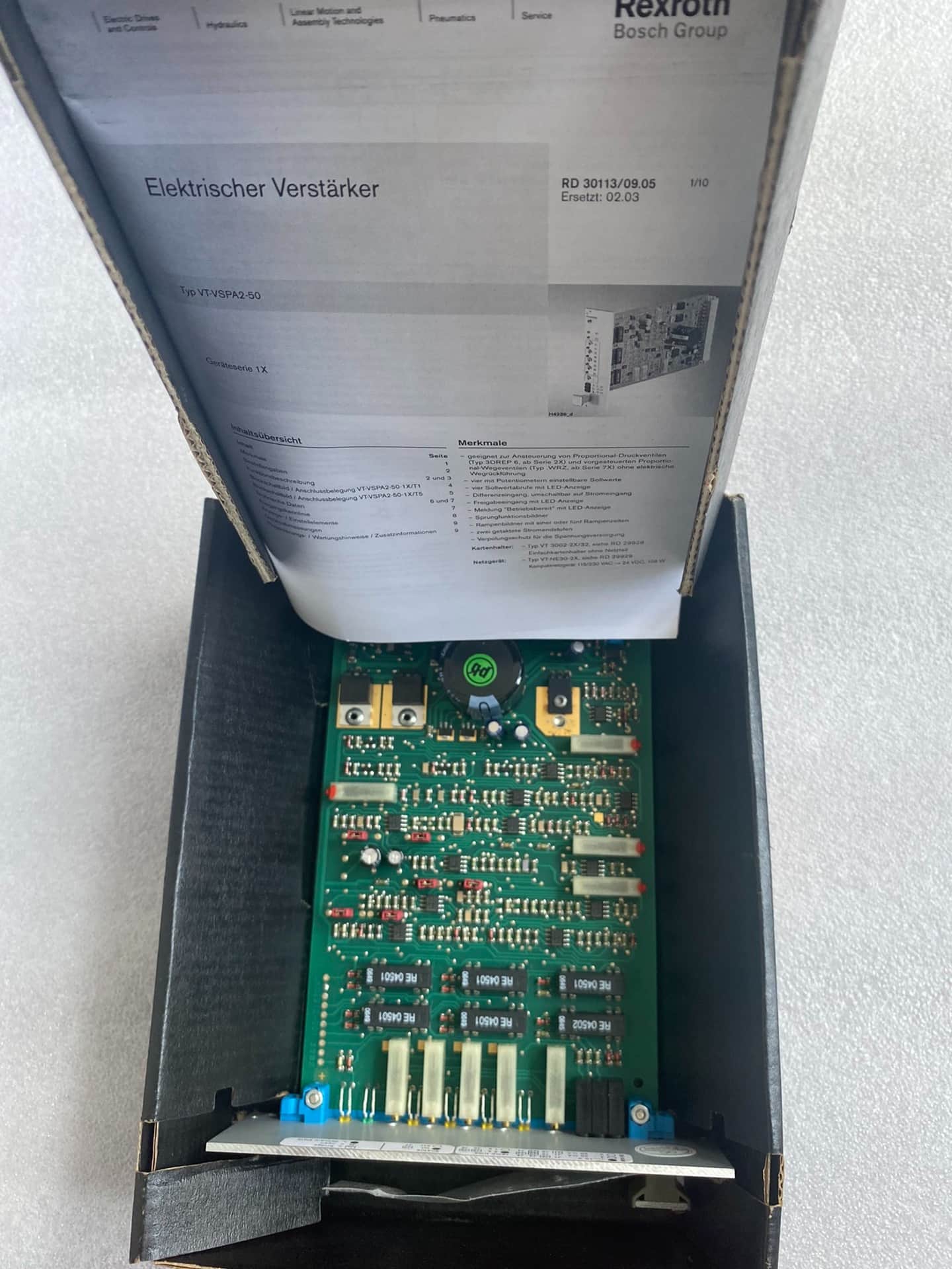 Tout nouveau servomoteur d'origine Bosch Rexroth, vanne proportionnelle, amplificateur de vanne proportionnelle VT-VRPA1-100-1XV00, servomoteur, expédition rapide