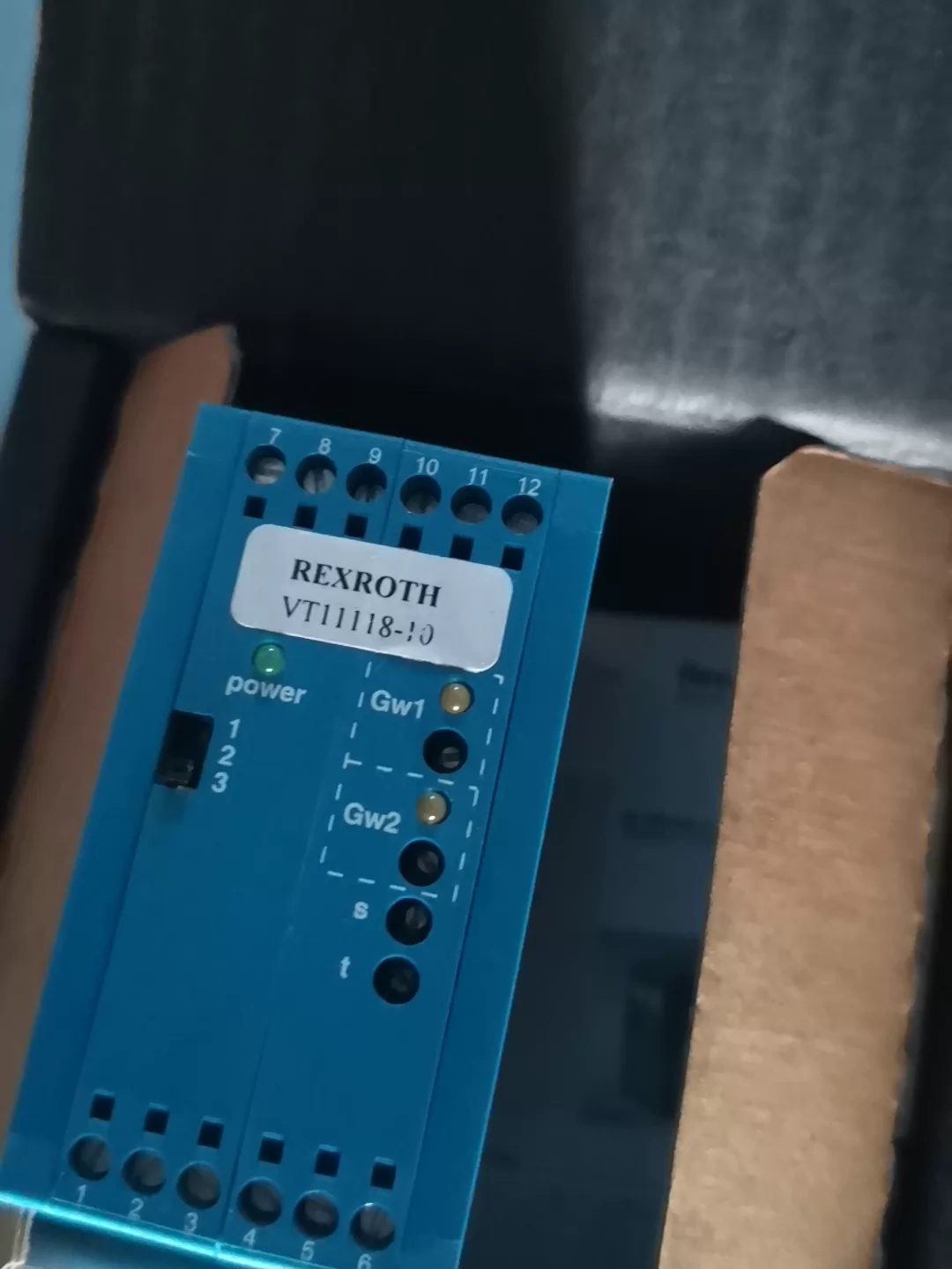 Tout nouveau servomoteur Bosch Rexroth d'origine VT11118-10 servomoteur expédition rapide
