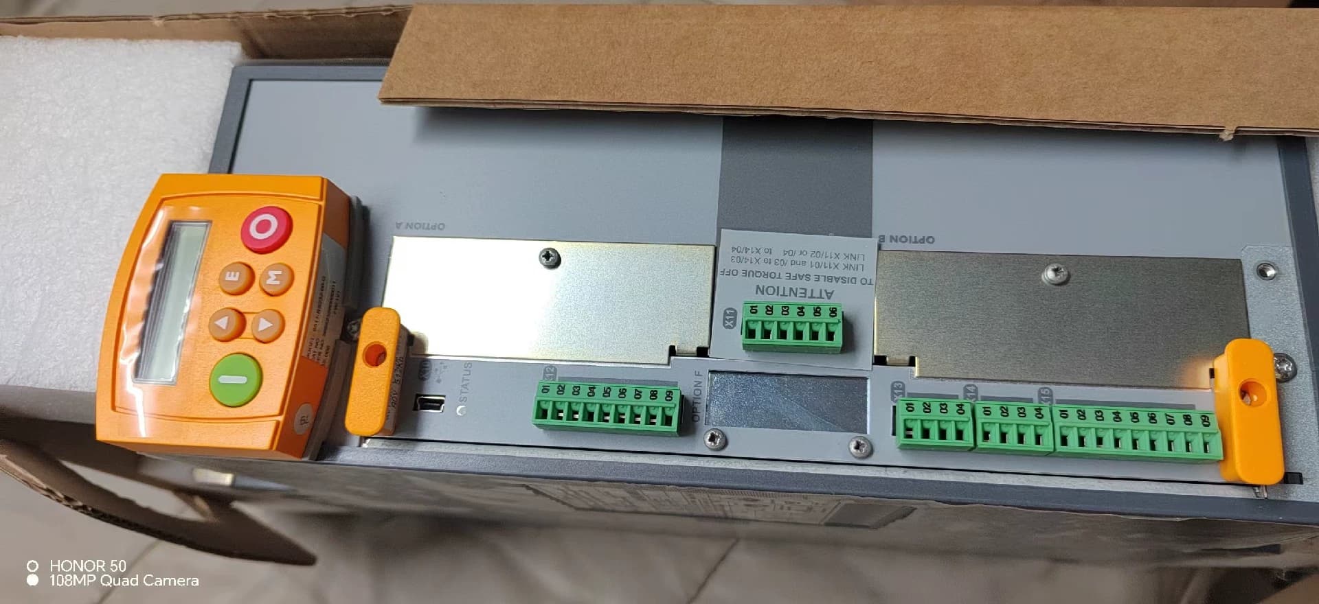 Tout nouveau servomoteur d'origine Parker 890SD-532590D0-B00-1A000, entraînements à fréquence variable, contrôleurs de servomoteurs, expédition rapide