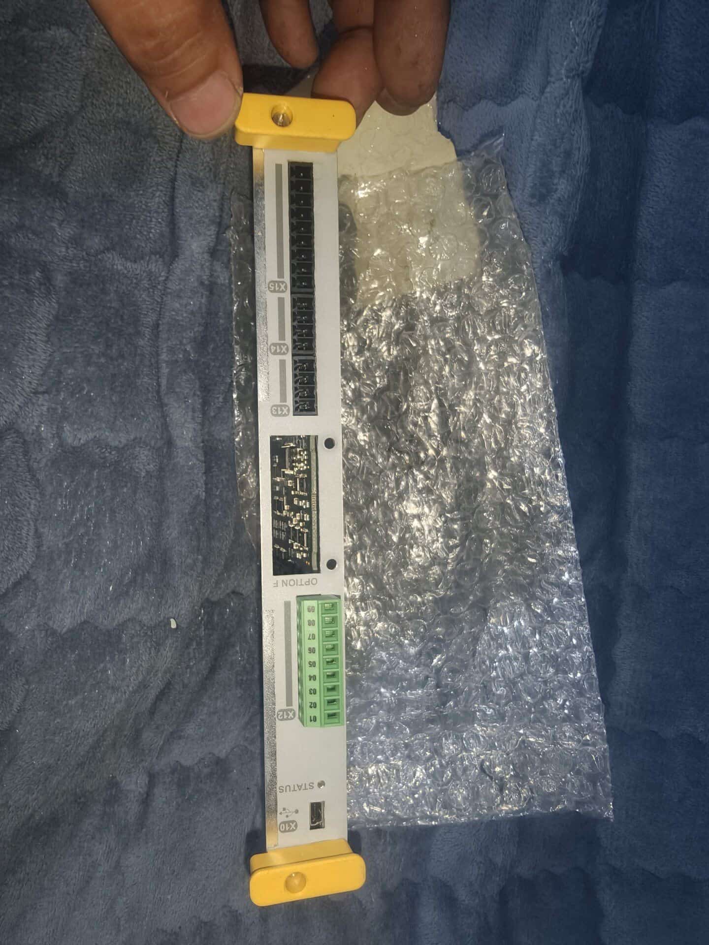 Tout nouveau servomoteur d'origine Parker AH469910U001, entraînements à fréquence variable, contrôleurs de servomoteurs, expédition rapide