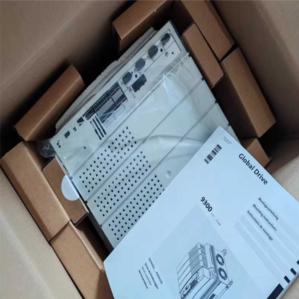 Véritable nouveau module d'E/S industriel Lenze E82EV113-4C FedEx DHL expédition rapide