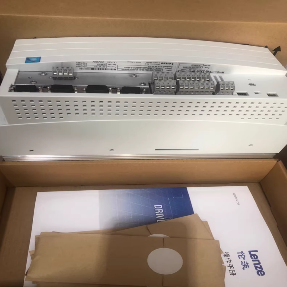 Véritable nouveau module d'E/S industriel Lenze E82EV552K2C200 FedEx DHL expédition rapide